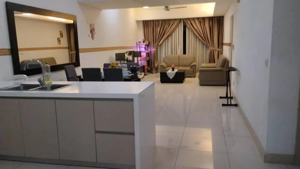 Suasana Bukit Ceylon Klcc By Swifttravels Hostel Kuala Lumpur Malaysia